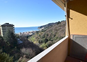 Four-room apartment Via Calamandrei, Genova (neighborhood Voltri) - photo 1