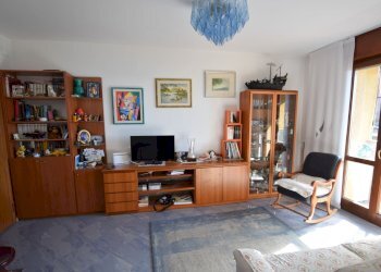 Four-room apartment Via Calamandrei, Genova (neighborhood Voltri) - photo 3