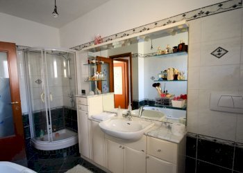 Four-room apartment Via Calamandrei, Genova (neighborhood Voltri) - photo 20