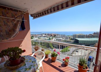 Four-room apartment Via Pietra Ligure 3, Genova (neighborhood Voltri) - photo 1