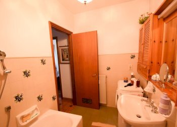 Four-room apartment Via Pietra Ligure 3, Genova (neighborhood Voltri) - photo 22