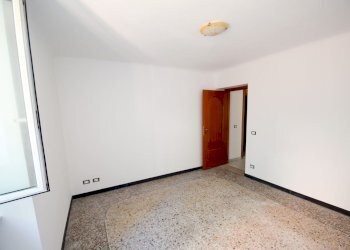 Four-room apartment Via Calamandrei 41, Genova (neighborhood Voltri) - photo 14