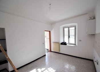 Four-room apartment Via Calamandrei 41, Genova (neighborhood Voltri) - photo 17