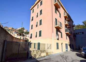 Three-room apartment Via Ovada, Genova (neighborhood Voltri) - photo 2