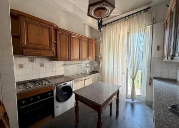Three-room apartment Via Coronata, Genova (neighborhood Coronata) - photo 4