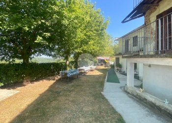 Three-family Villa Asti Frazione Mombarone, Asti - photo 4
