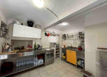 Three-family Villa Asti Frazione Mombarone, Asti - photo 12