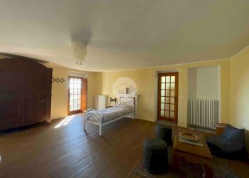 Three-family Villa Asti Frazione Mombarone, Asti - photo 18