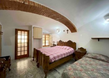 Three-family Villa Asti Frazione Mombarone, Asti - photo 27