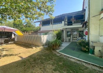 Three-family Villa Asti Frazione Mombarone, Asti - photo 45