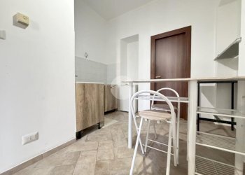 Bilocale Via chiesa della salute, Torino (zona Borgo Vittoria) - foto 2