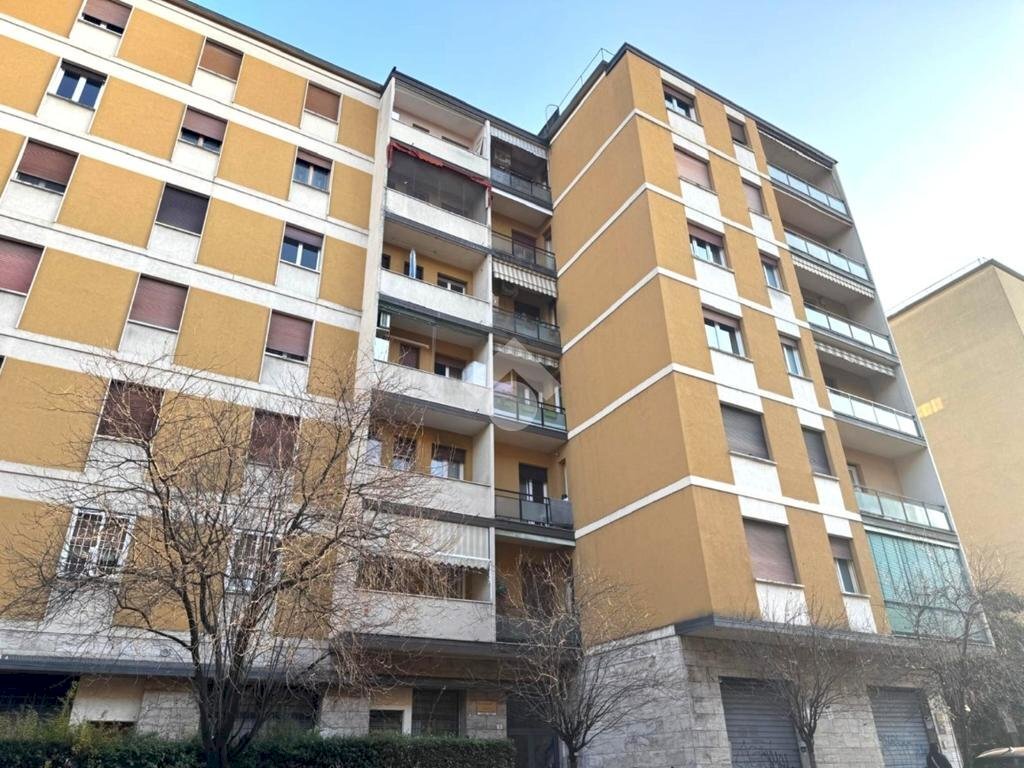 Trilocale Via Ermete Zacconi, Bologna (zona San Donato) - foto 1