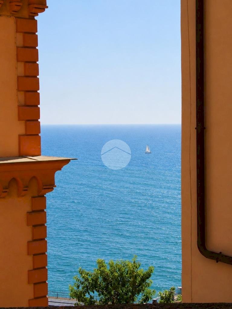 Four-room apartment Via Achille Vianelli, Imperia - photo 1
