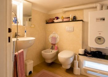 Four-room apartment Via Achille Vianelli, Imperia - photo 20