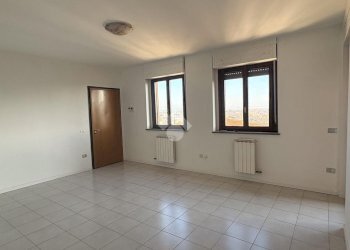 Three-room apartment Via Emma Gramatica, Parma (neighborhood Paradigna) - photo 4