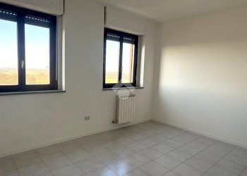 Three-room apartment Via Emma Gramatica, Parma (neighborhood Paradigna) - photo 16