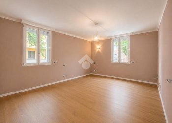 One-room apartment Viale Mentana, Parma - photo 3