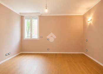 One-room apartment Viale Mentana, Parma - photo 4