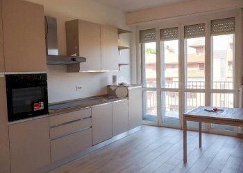 Three-room apartment Via Fratelli Vigorelli, hamlet Milano Due, Segrate - photo 2