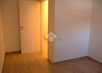 Three-room apartment Via Fratelli Vigorelli, hamlet Milano Due, Segrate - photo 9