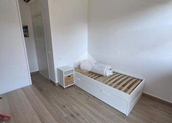 Three-room apartment Via Fratelli Vigorelli, hamlet Milano Due, Segrate - photo 9