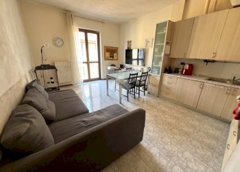 Two-room apartment Via Cesare Battisti, Carugate - photo 1