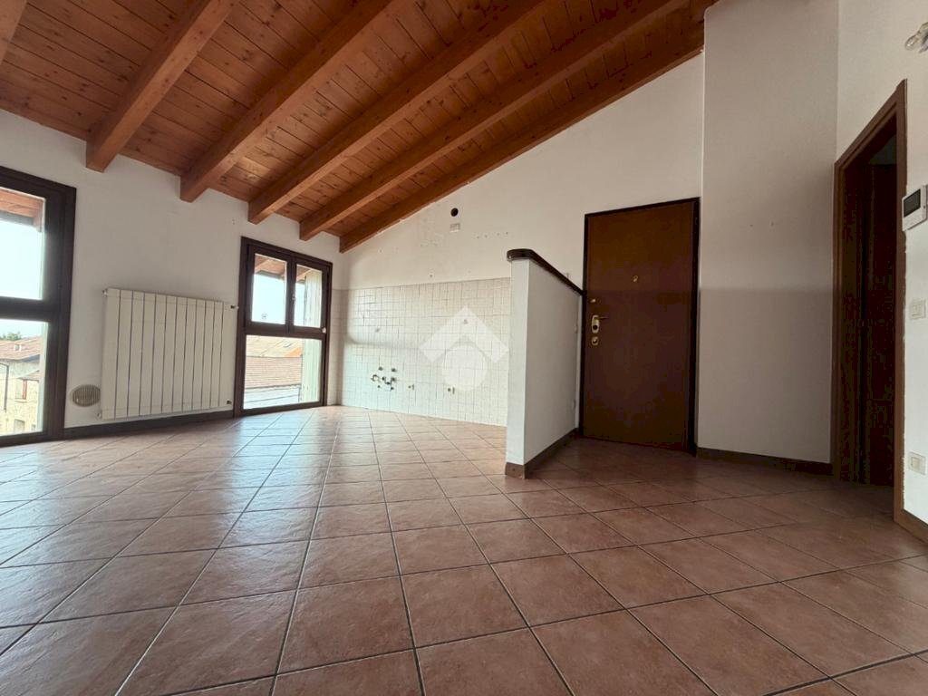 Trilocale Via Cascina Valera, Pessano con Bornago - foto 1