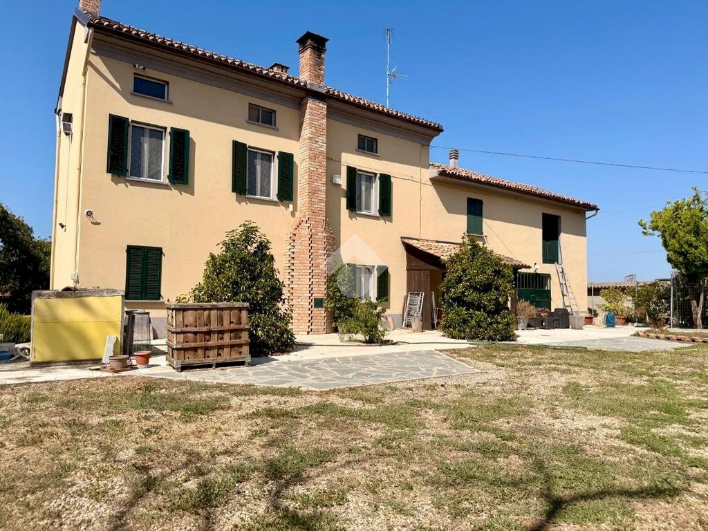 Casa indipendente Via castelnuovo, Sale - foto 2