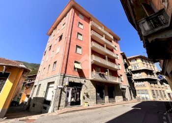 Three-room apartment Via bartolomeo sella, Valdilana - photo 1