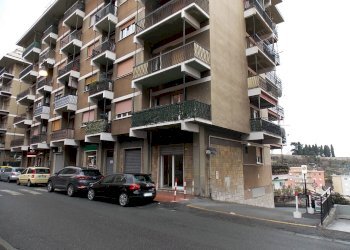 Foto 13 - Commercial Activity Via Carbone, Genova - photo 13