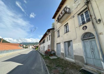 Foto 2 - Casa semi indipendente Via Giovanni Battista Pera, Calizzano - foto 2