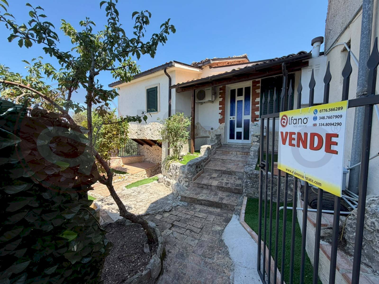 Foto 1 - Rustico Via Manfredi
 
70, Arce - foto 1