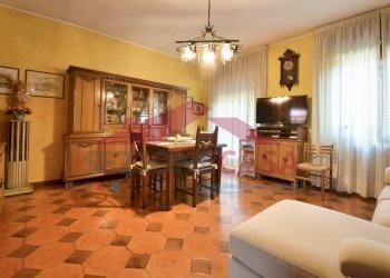 Foto 4 - Three-room apartment VIA DON STOPPANI
 
31, Saronno - photo 4