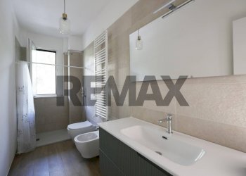 Bagno - Quadrilocale Via Rocco Di Cillo
 
16, Bari - foto 10