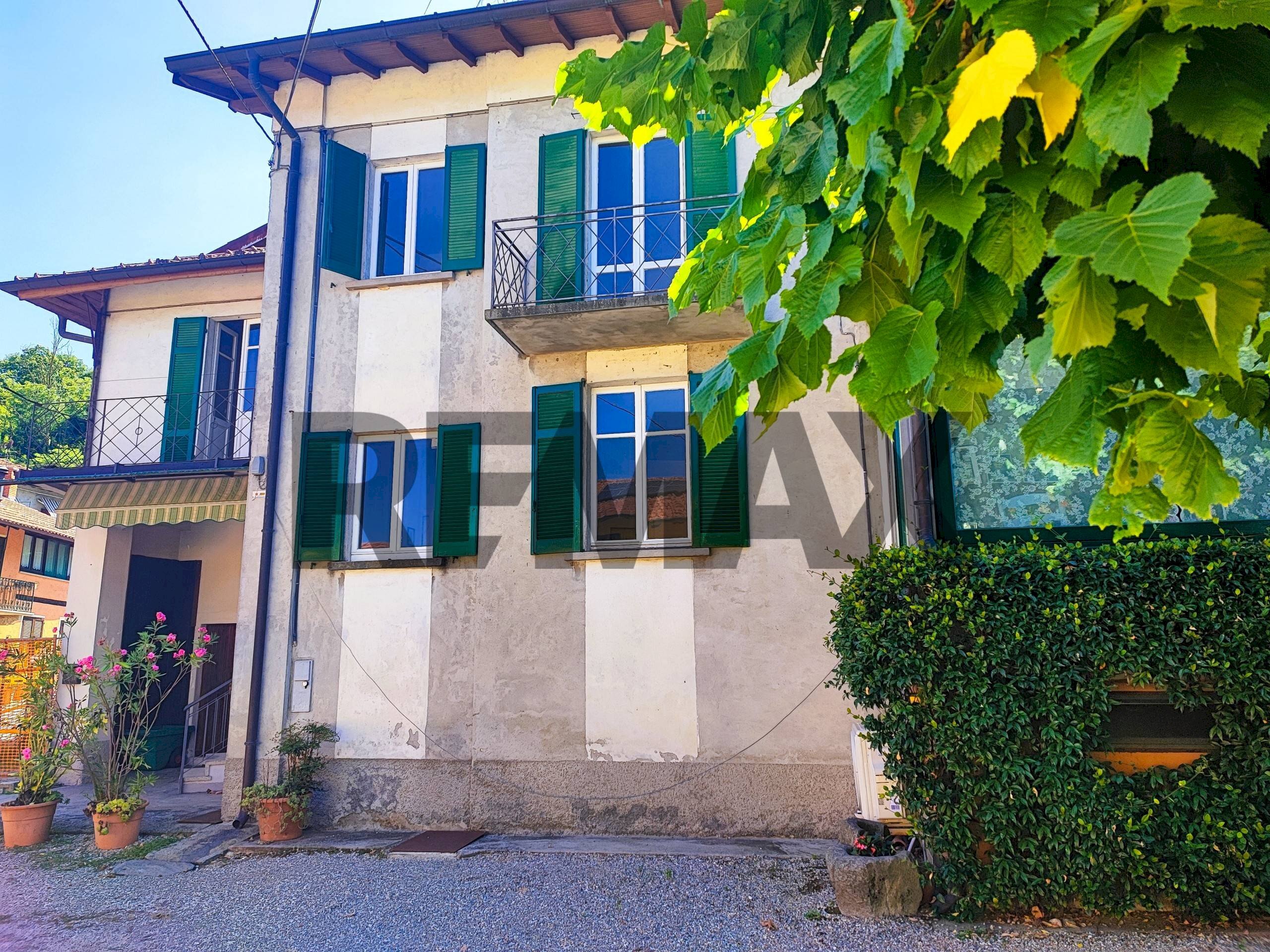 Casa all\'aperto - Semi-detached house Via Brugnoni
 
44, Besozzo - photo 1