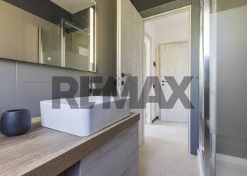 Bagno - Bilocale Via Pola
 
15, Gallarate - foto 16