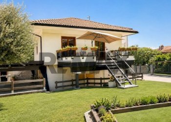 Casa all\'aperto - Villa Via Europa
 
21, Leggiuno - foto 1