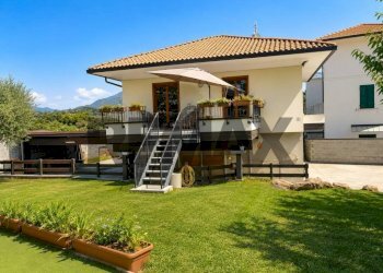 Casa all\'aperto - Villa Via Europa
 
21, Leggiuno - foto 2