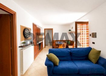 Soggiorno - Villa Via Europa
 
21, Leggiuno - foto 6
