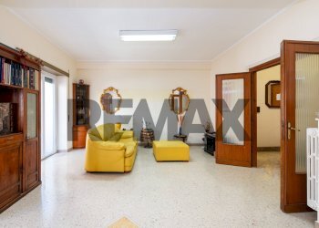 Soggiorno - Four-room apartment Piazza Irnerio
nn, Roma - photo 13