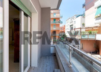 Balcone - Four-room apartment Piazza Irnerio
nn, Roma - photo 18