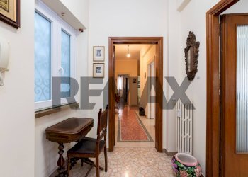Hall / corridoio - Four-room apartment Piazza Irnerio
nn, Roma - photo 20