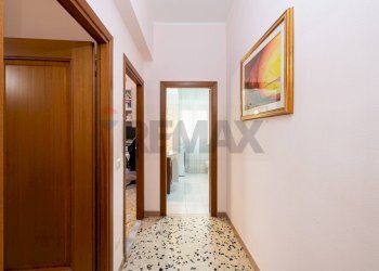 Hall / corridoio - Trilocale VIA CAPRI
 
48, Monterotondo - foto 11