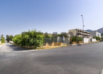 Edificio all\'aperto - Capannone Viale Aiace
126, Palermo - foto 47