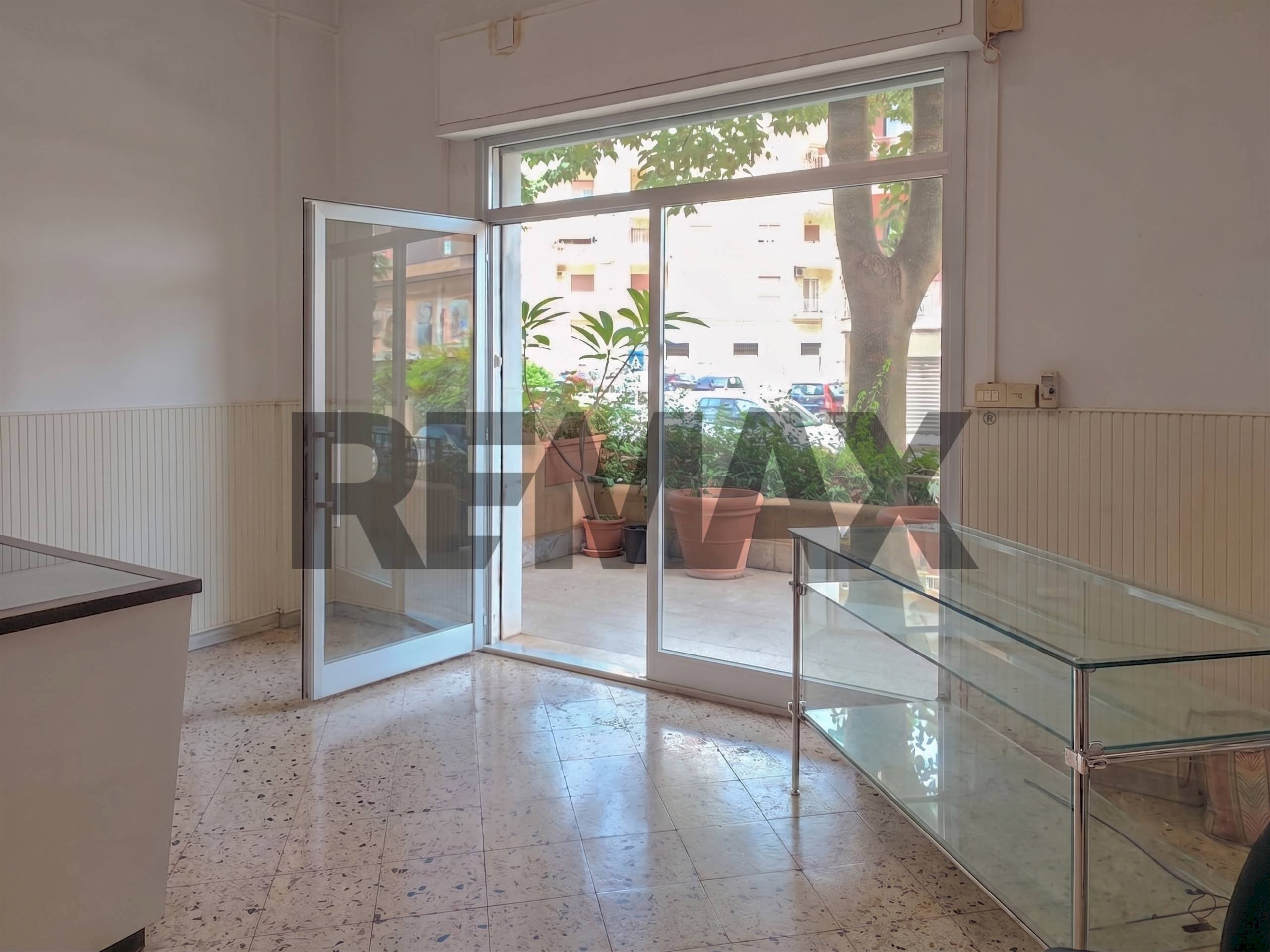 Ricezione / Lobby - Locale Commerciale Via Giuseppe Pitre'
 
2H, Palermo - foto 1