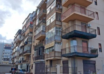 Edificio all\'aperto - Commercial Premises Via Polito
 
7, Palermo - photo 13
