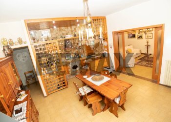 Sala da pranzo - Villa Via Nino Bixio
 
294, Vittoria - photo 5