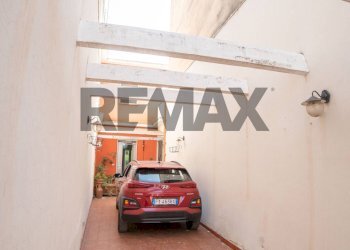 Parcheggio - Villa Via Nino Bixio
 
294, Vittoria - photo 57