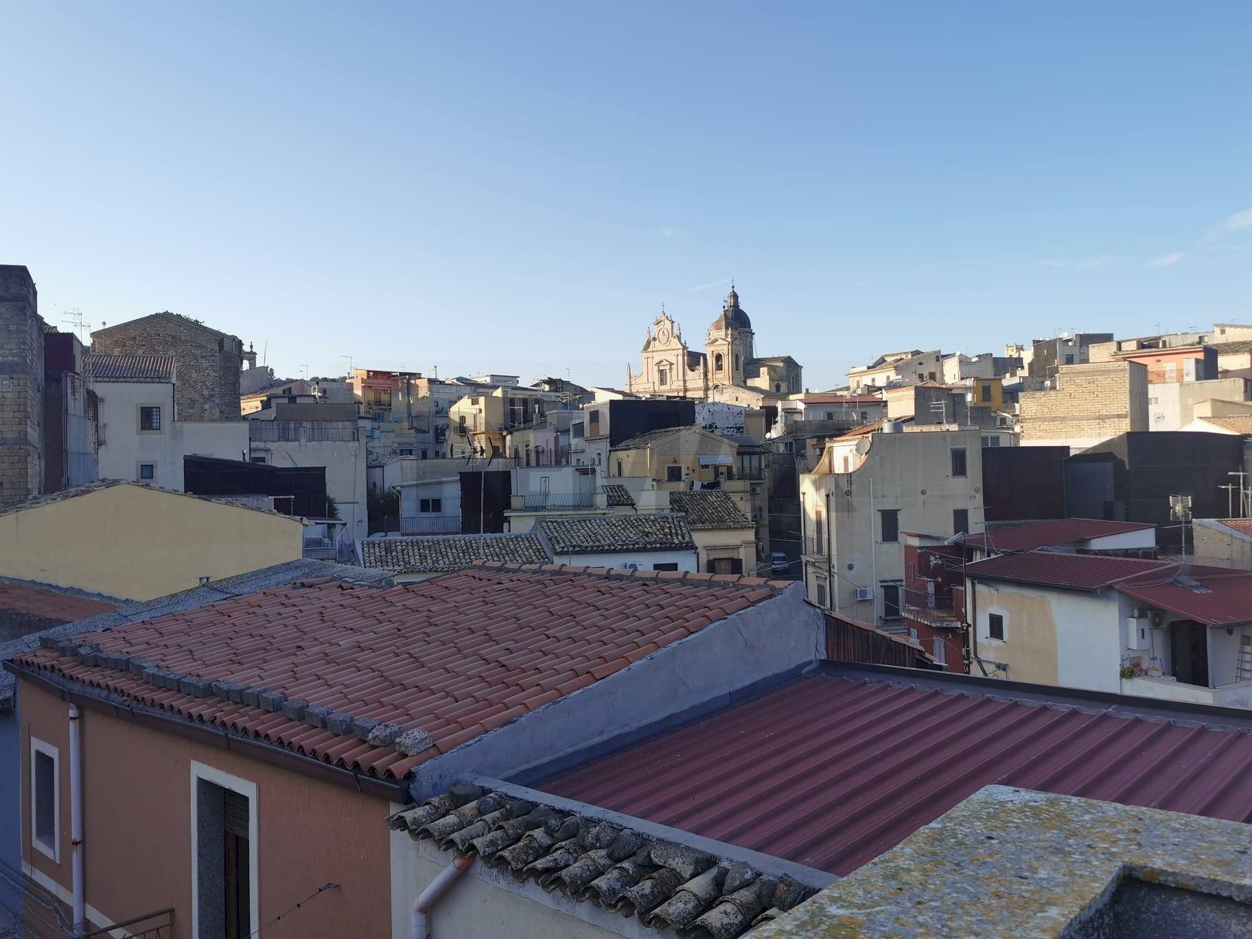 Edificio all\'aperto - Independent house Via San Sebastiano
 
42, Militello in Val di Catania - photo 1