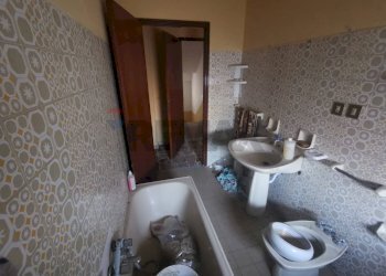 Bagno - Independent house Via San Sebastiano
 
42, Militello in Val di Catania - photo 21